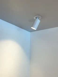 Discount SpotOn spotlampe, Antidark