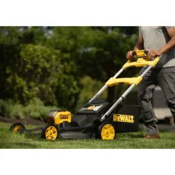 Clearance 18V/54V XR Flexvolt plæneklipper, selvkørende, 53 cm, uden batteri Havemaskiner