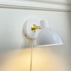 Sale Lilje væglampe, Dyberg Larsen