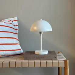 Outlet Stockholm genopladelig bordlampe, Genopladelige Lamper