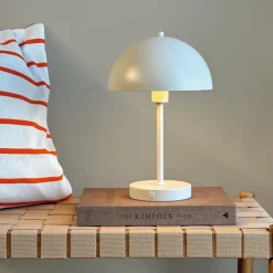 Outlet Stockholm genopladelig bordlampe, Genopladelige Lamper