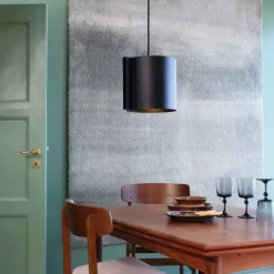 Clearance Wum pendel, sort, Loftlamper|Dyberg Larsen