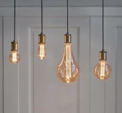 Colors E27 dråbepære, 3-trins dæmp, 5W Tilbud|Halo Design