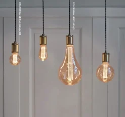 Colors E27 globepære, 3-trins dæmp, 4,5W Halo Design