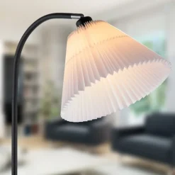 Clearance Medina gulvlampe, sort Halo Design|Gulvlamper