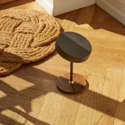 Outlet On The Move genopladelig bordlampe, Genopladelige Lamper|Halo Design