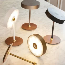 Outlet On The Move genopladelig bordlampe, Genopladelige Lamper|Halo Design