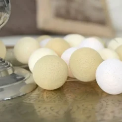 Outlet Creamy White lyskæde, 20 kugler Tilbud|Lyskæder