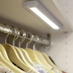 Outlet Linear underskabsbelysning med sensor, 30 cm Underskabsbelysning