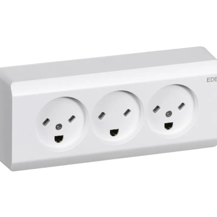 New LK Opus 66 triple udvendig EDB stikkontakt med jord, 2,5 modul, hvid Stikkontakter
