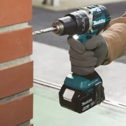 Discount DHP484RT slagboremaskine, 18V med batteri Bore- & Skruemaskiner