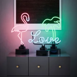 Hot Love neonskilt Neonskilte