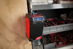 New M12 RCDAB+-0 radio og lader Gadgets