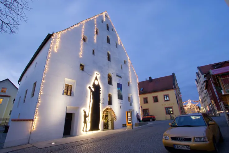 Sale MK Magic String Lite LED lyskæde, 120 varmhvid, 230V, hvid Udendørs Julelys