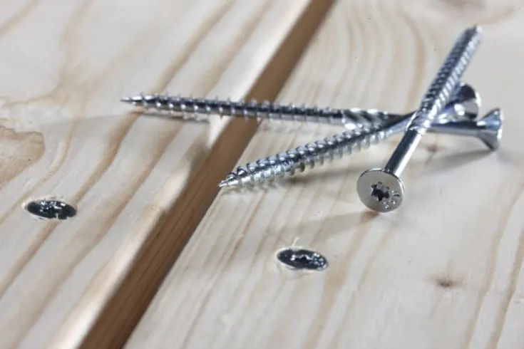 New NKT Spun+ skrue, elforzinket, undersænket hoved, 3,0x30 mm, 500 stk Skruer & Søm