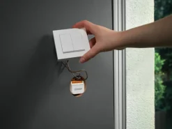 Discount Smart+ Wifi relæ til vægafbryder, 2-knap Afbrydere