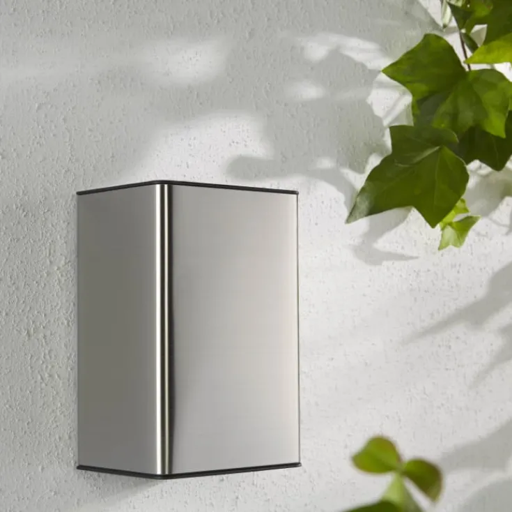 Resonate udendørs væglampe, Philips Hue|Philips Hue