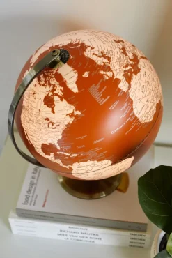 Outlet 2 stk Globus med lys, orange Globus Med Lys